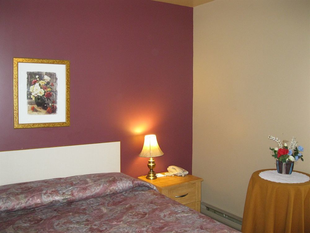 Motel Rayalco Laurier Station Zewnętrze zdjęcie