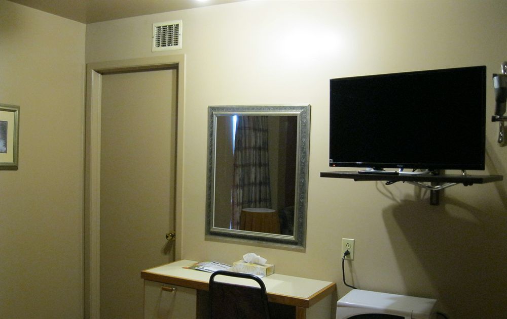 Motel Rayalco Laurier Station Zewnętrze zdjęcie
